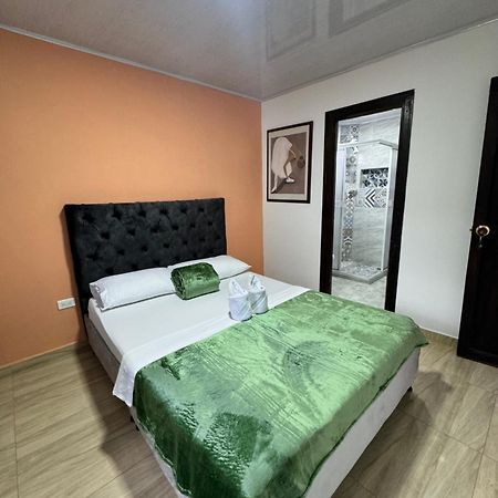 Habitacion En Apartahotel Sarita Саленто Екстер'єр фото