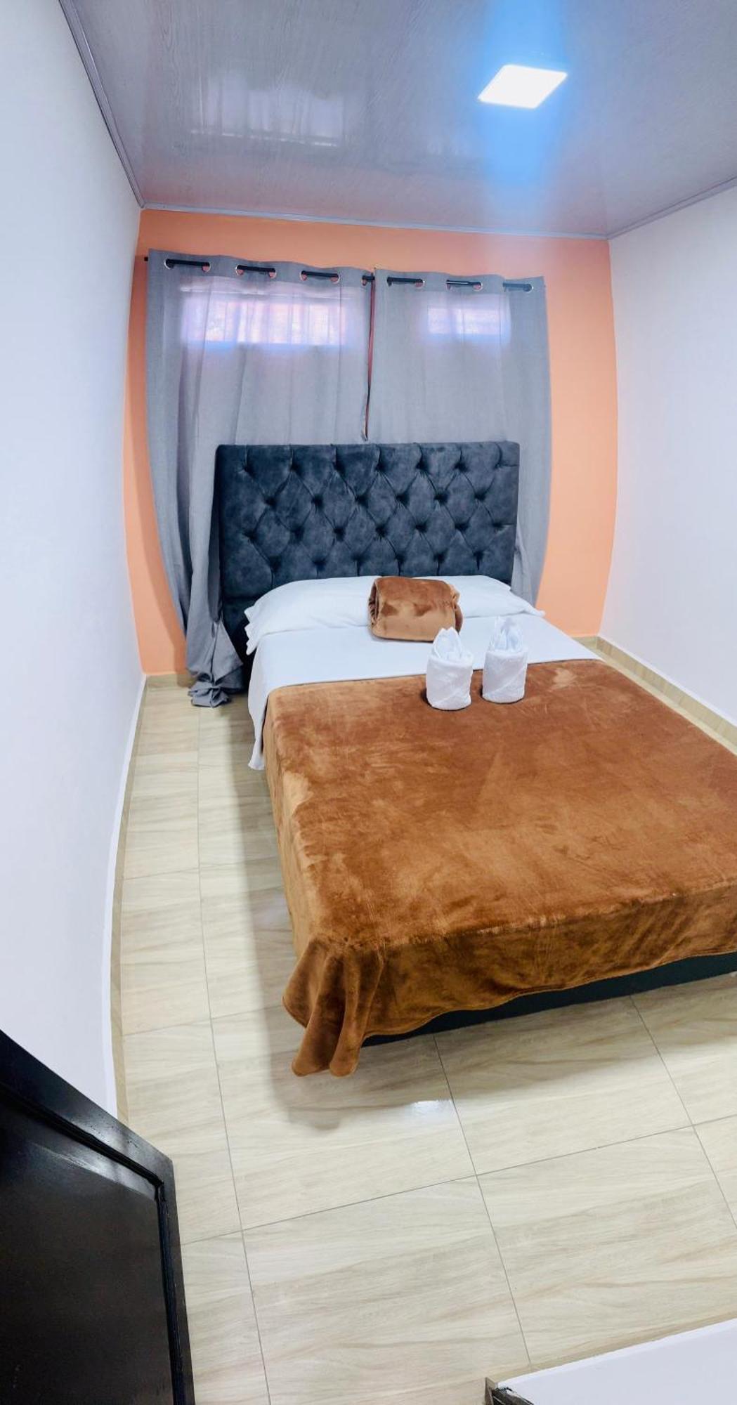Habitacion En Apartahotel Sarita Саленто Екстер'єр фото